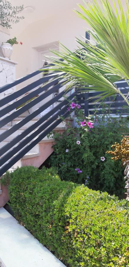 Sparadici Grebastica Ngoại thất bức ảnh